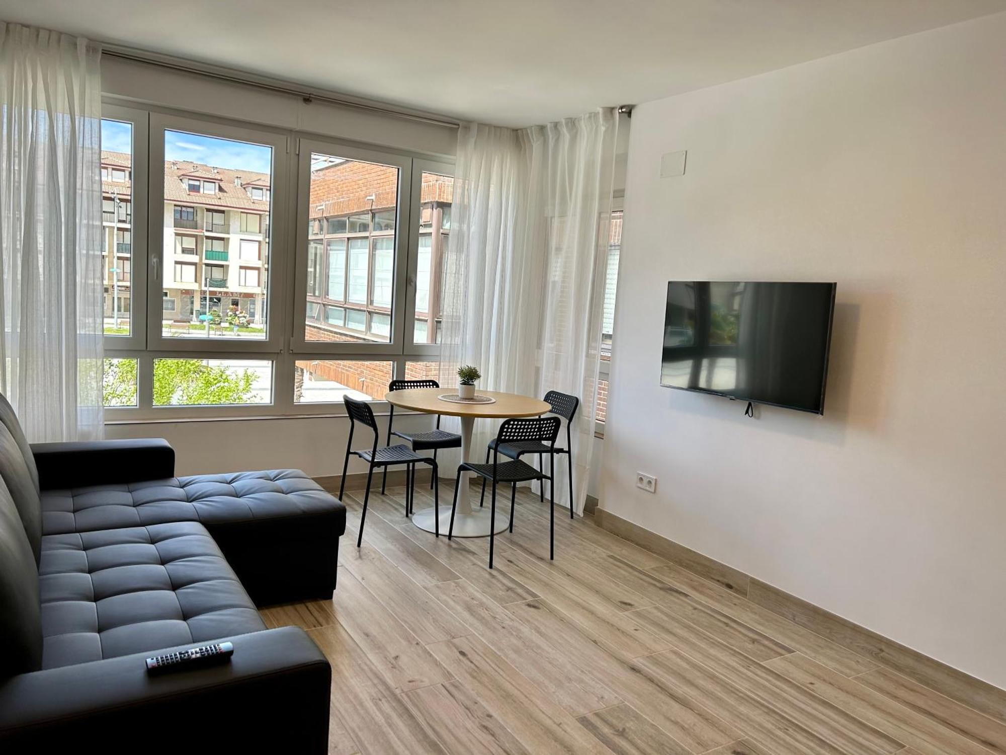 Apartamento Plaza De La Villa Playa Trengandin Noja Kültér fotó